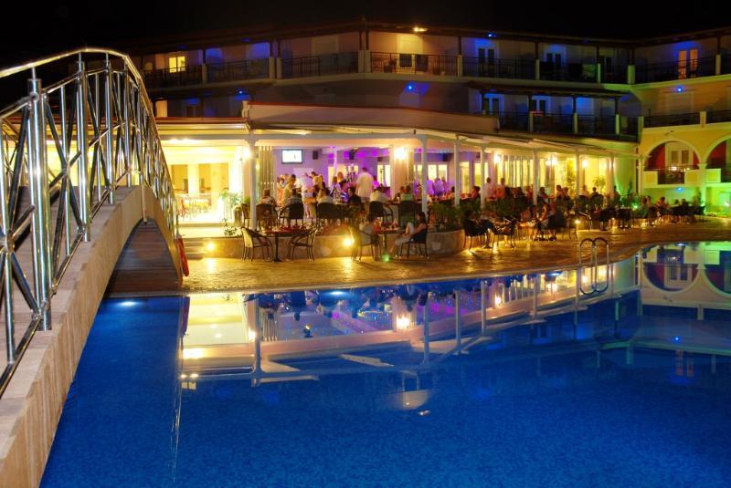 Majestic Hotel & Spa Лаганас Екстер'єр фото